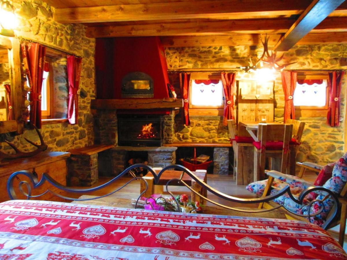 Chalet Cuore Selvatico Monno Ngoại thất bức ảnh