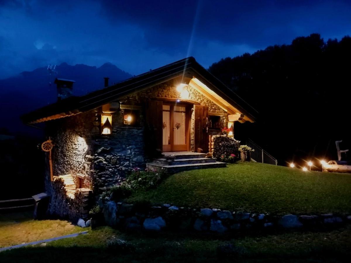 Chalet Cuore Selvatico Monno Ngoại thất bức ảnh