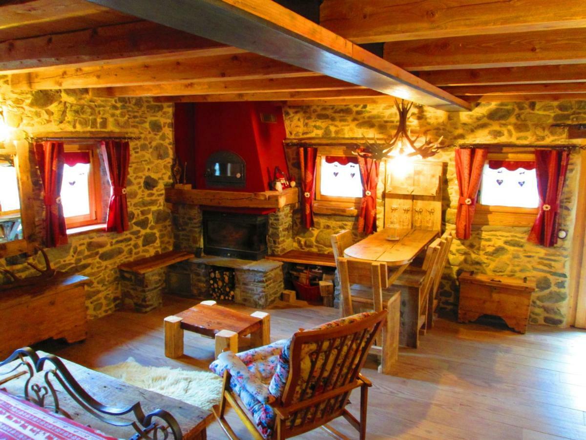 Chalet Cuore Selvatico Monno Ngoại thất bức ảnh